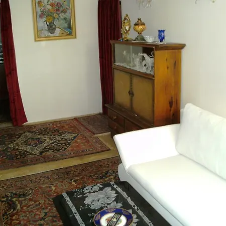 Ondra Apartment *